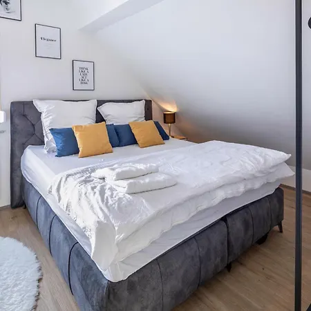 شقة Hue Space Air